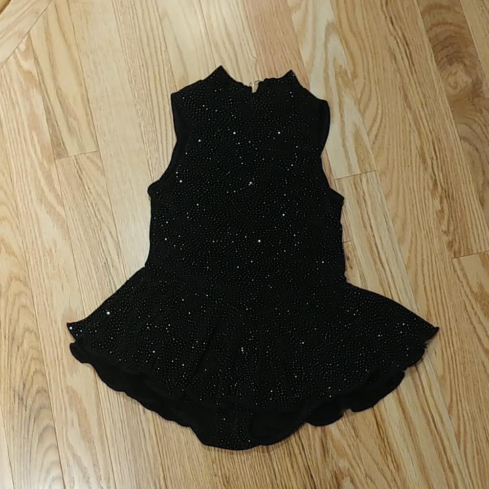 Girls Leo's skate wear with fluted glitter skirt
